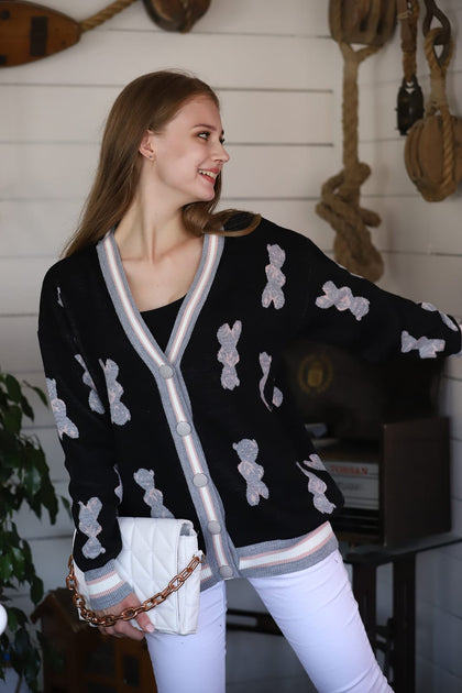 Women's Knitted Cardigan Pattern Detail by Memnu - MEWS314