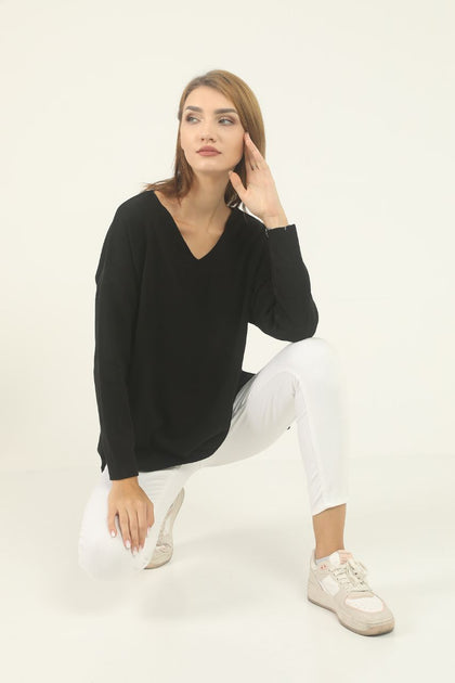 Women's Oversized V Neck Knitted Sweater by Memnu - MEWS166