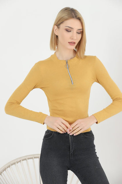 Women's Ribbed Knit Zip Detail Top - WST315